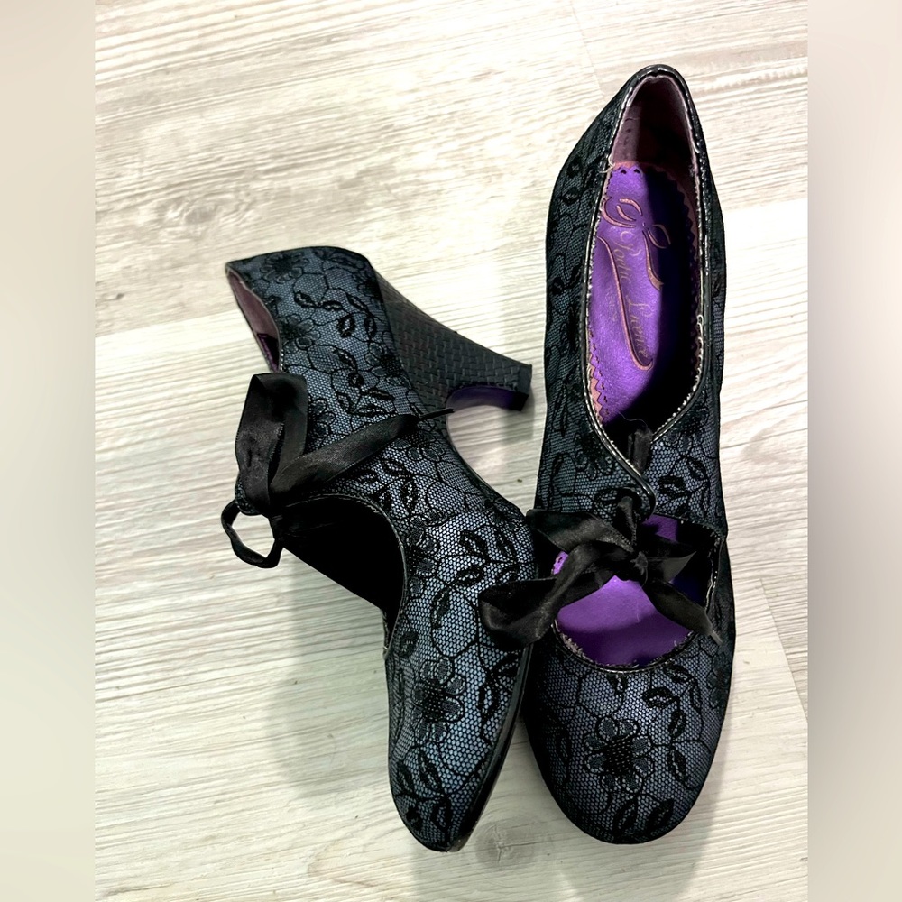 Beautiful poetic license shoes